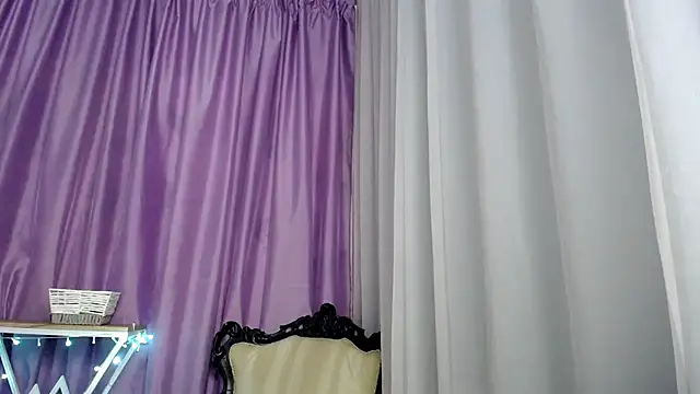queen_a_n_i live cam on StripChat