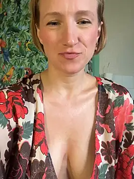 UmaTruewoman webcam
