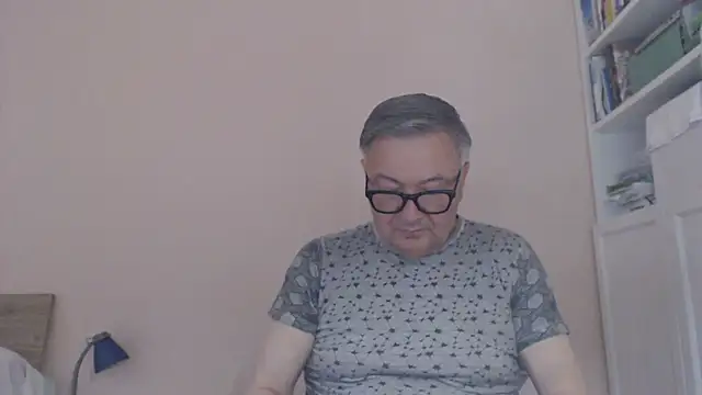 YOU6me live cam on StripChat