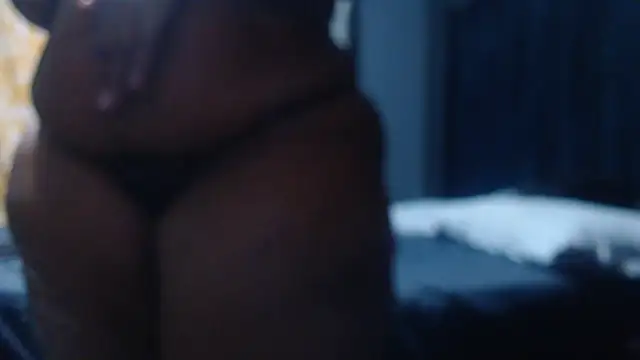 SEXYHUGEASS21