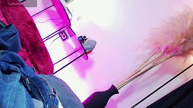 dark_sailent webcam