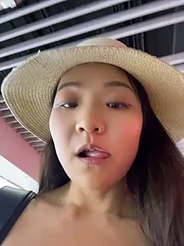 xiaochengzi505 live cam on StripChat