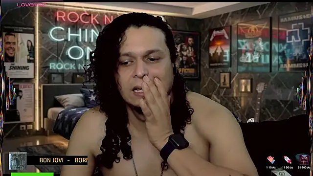 chino_roz webcam