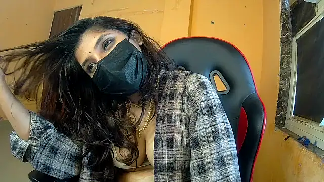 callmeshreya - Callmeshreya's free webcam - UK Sex Cams