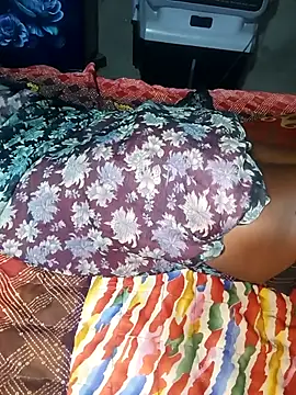 super_bhabhi_indian - Super_bhabhi_Indian's free webcam - UK Sex Cams