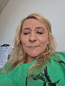 KaylinJan webcam