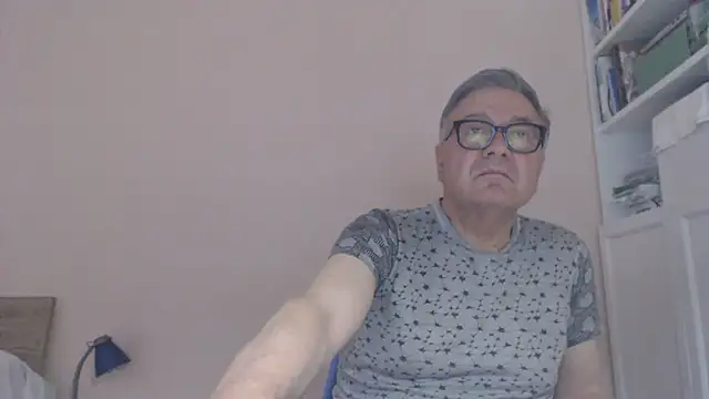YOU6me live cam on StripChat