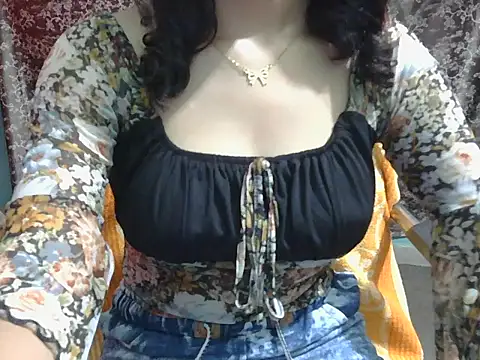 Adorable_Ayesha webcam