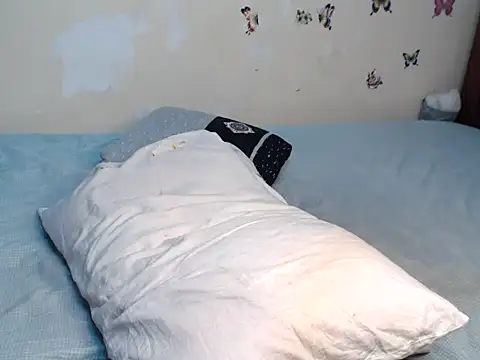 pinkeie_ live cam on StripChat