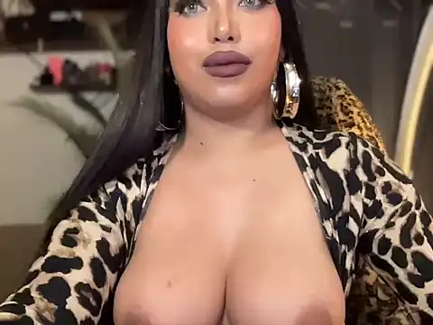 XGoodnessGracious live cam on StripChat
