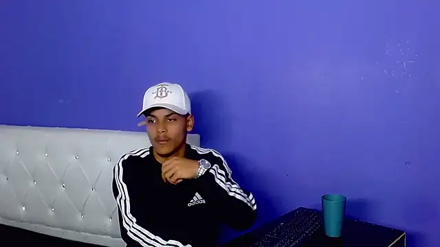 Angel_foxc13 webcam