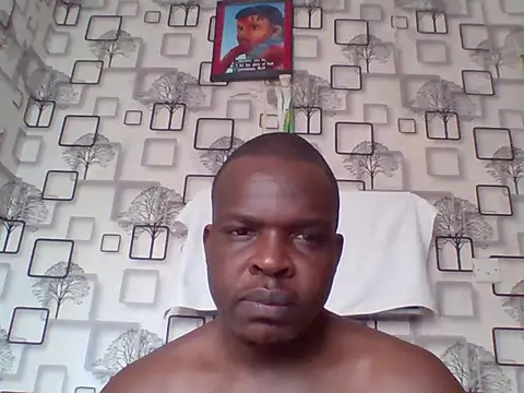 Chumba_001 live cam on StripChat
