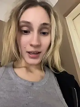 Pink_Kiss live now