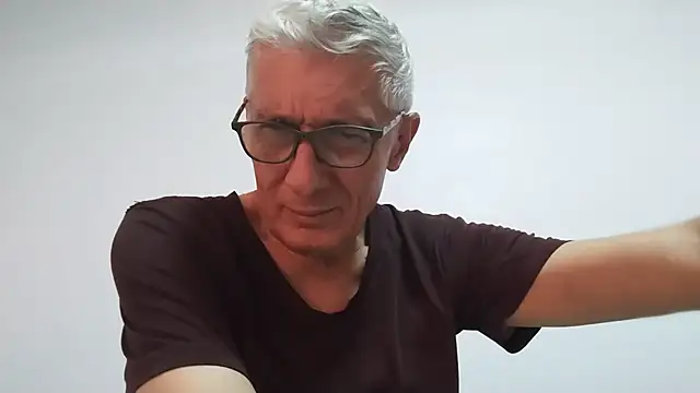 BIGUNCUTHARDCOCK webcam