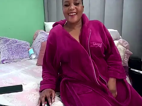 SexyEbony37X webcam