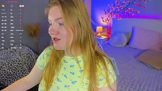 AshleyJoness webcam