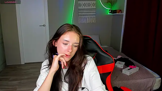 AnnaOddy webcam