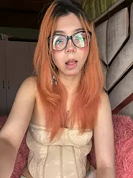 Nana-Komatsu webcam