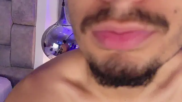 LucasThomson_