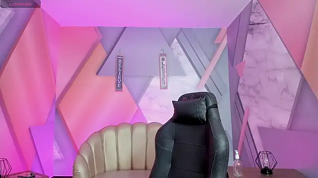 ChellyGuzman webcam