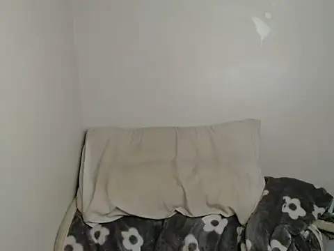 Icy-xxx webcam