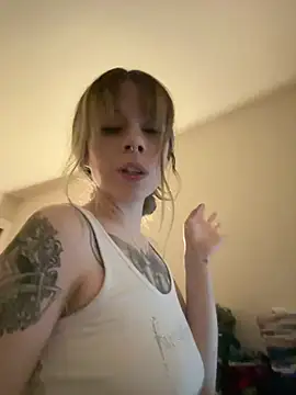 BiancaValentina webcam