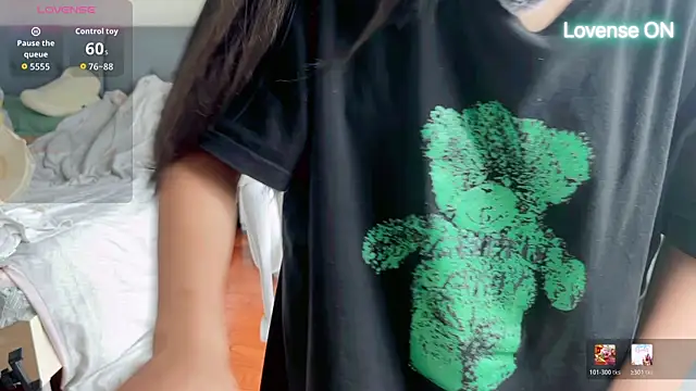 xiaosu22 live cam on StripChat