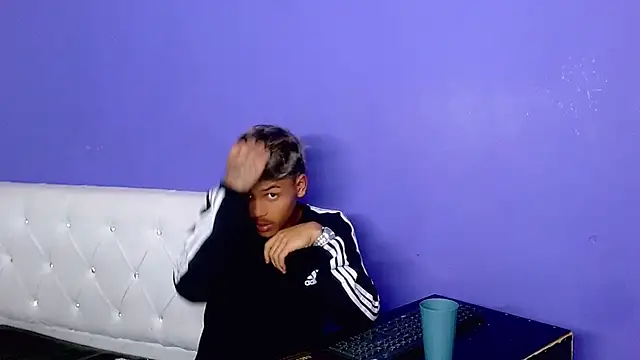 Angel_foxc13 webcam