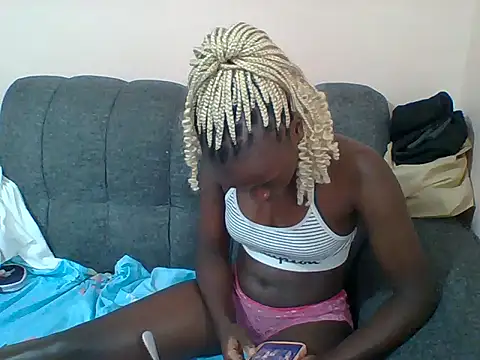 Beauty-Glam live cam on StripChat