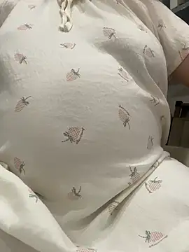 Mira-23 live cam on StripChat