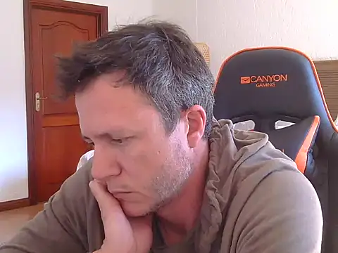 TroyDieselXXX webcam