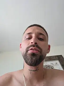 omarito100 live cam on StripChat