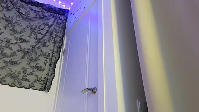 LilithMadden webcam