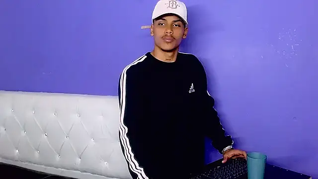 Angel_foxc13 webcam
