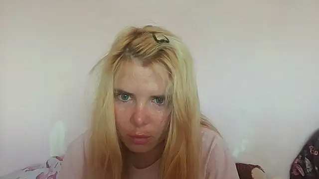 HornyElena webcam
