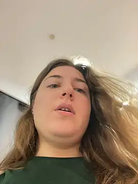 kate_nicepops333221 - Kate_nicepops333221's free webcam - UK Sex Cams