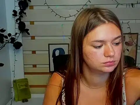 Josephine_Kiss webcam