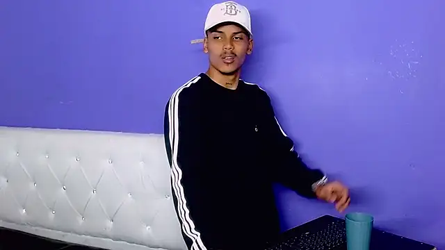 Angel_foxc13 webcam