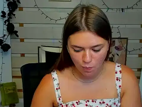 Josephine_Kiss webcam