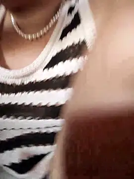 -Tara-a live cam on StripChat