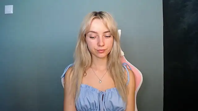 luciayoung - LuciaYoung's free webcam - UK Sex Cams