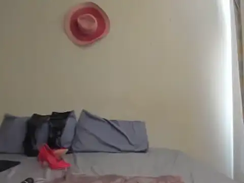 AfricanSquirtingQueen webcam