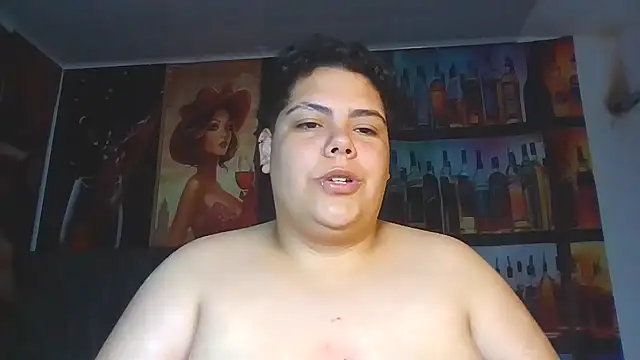 Hailey_Curvy webcam