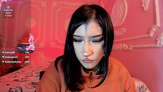 Kat_VonDe webcam