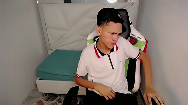 sombra_18 webcam