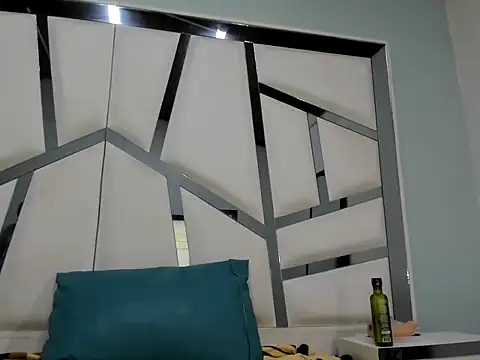 Violett_Bliss webcam