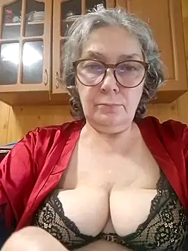 IrinaSweet54 live cam on StripChat