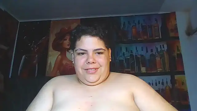 Hailey_Curvy live cam on StripChat