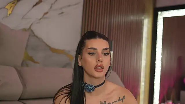 AmyBlair live cam on StripChat