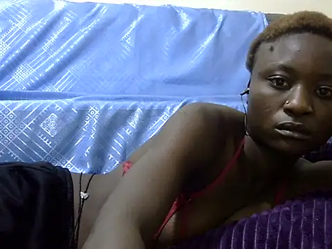 sweet_caci live cam on StripChat